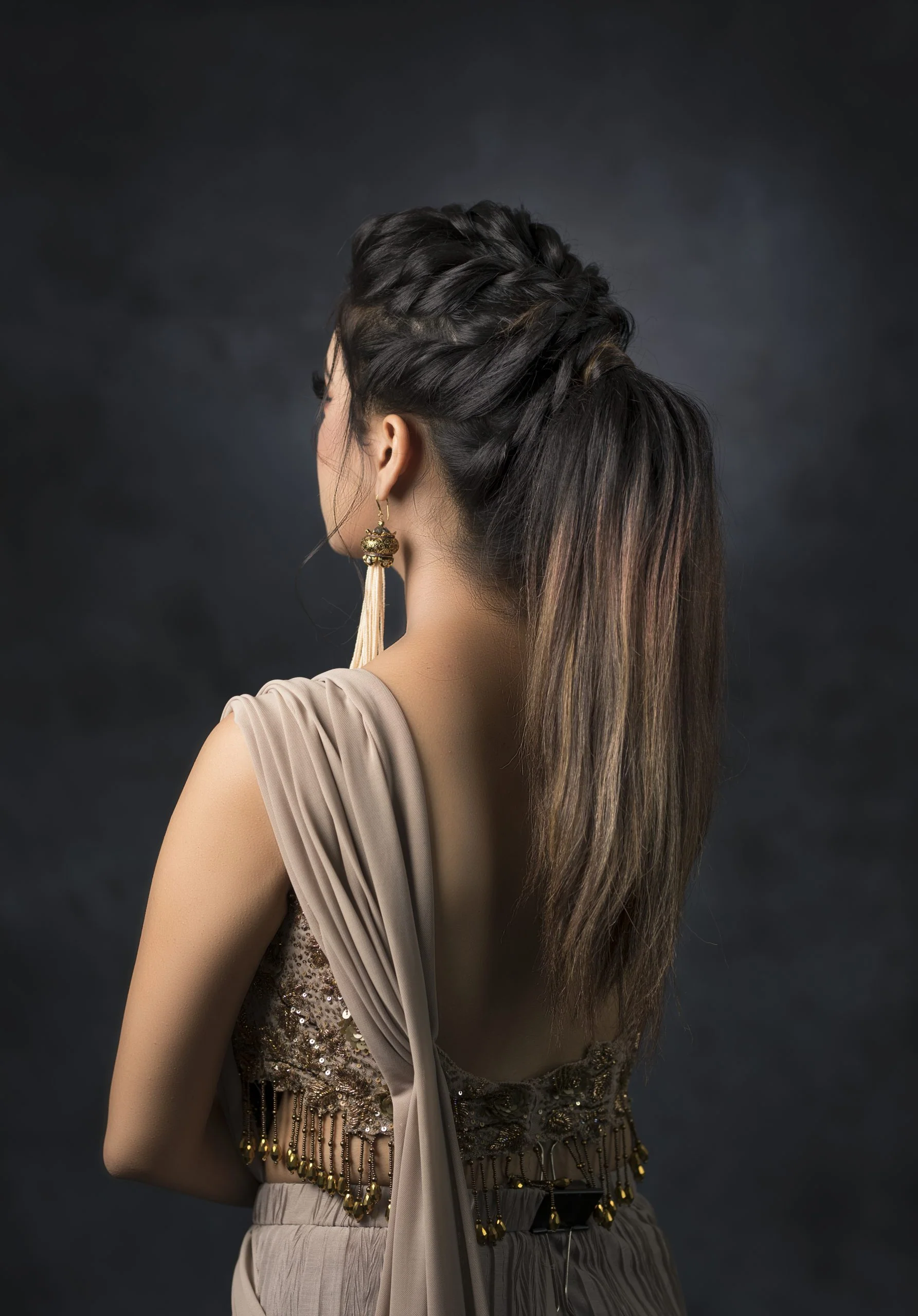 Grey Draped Saree With Zardozi Cut Work Blouse - Image 4